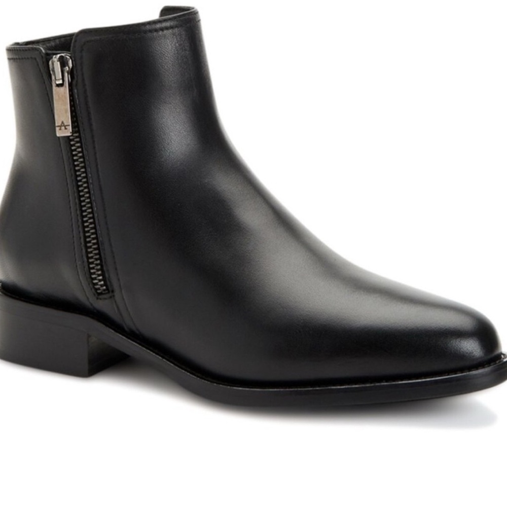 Aquatalia Black Leather Ankle Boots size 8